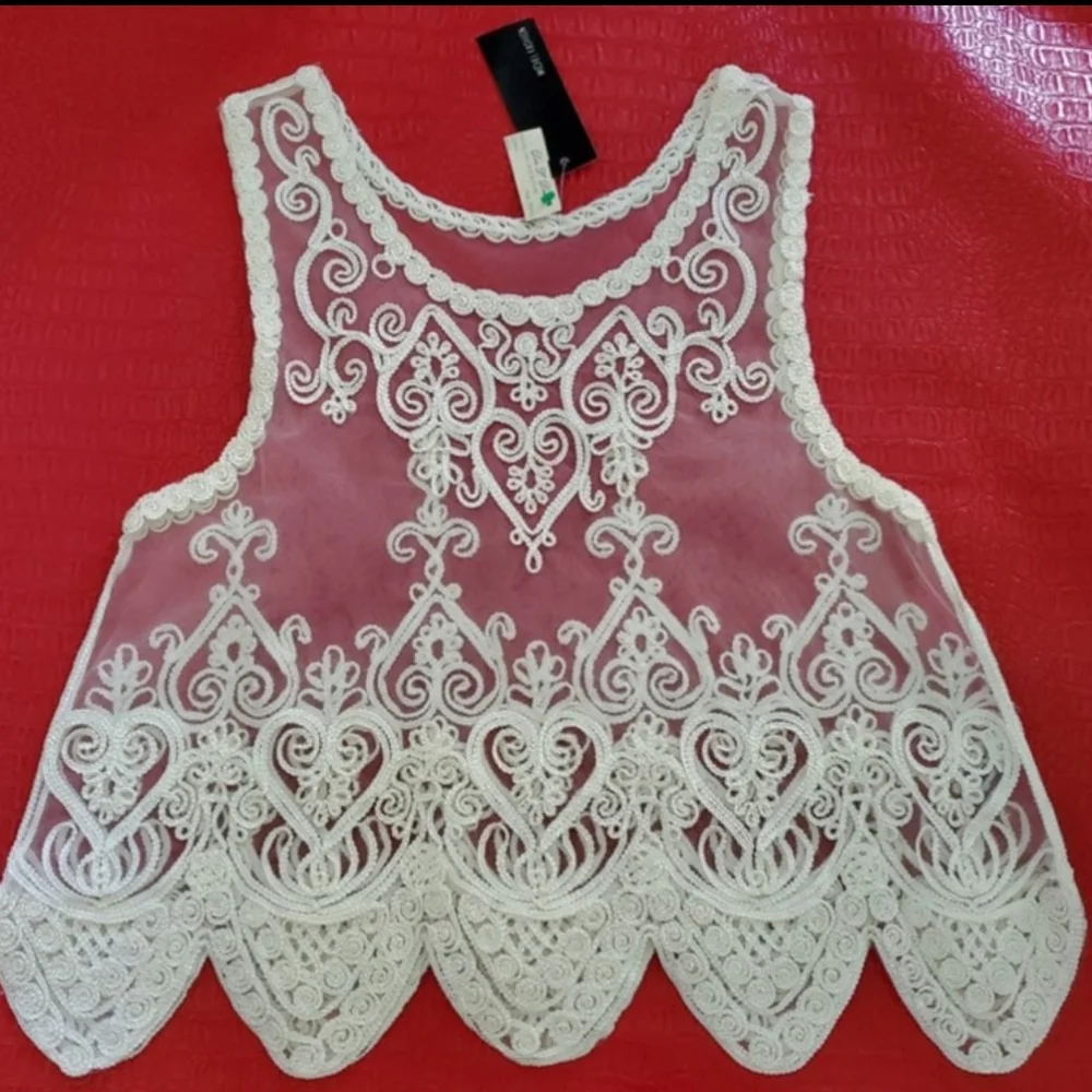 Lace Top - Picture 3 of 4